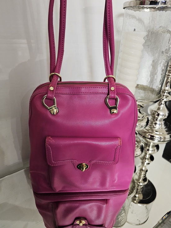 Danier Handbags - Danier Women’s Fuchsia Leather Backpack Classic Structured Style